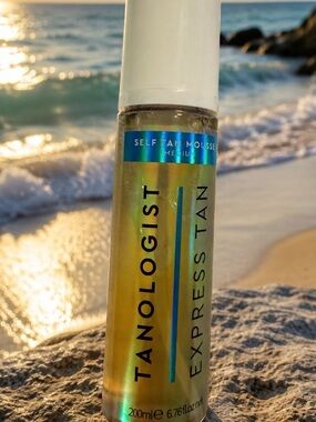 New Sealed Tanologist medium self tanner full size